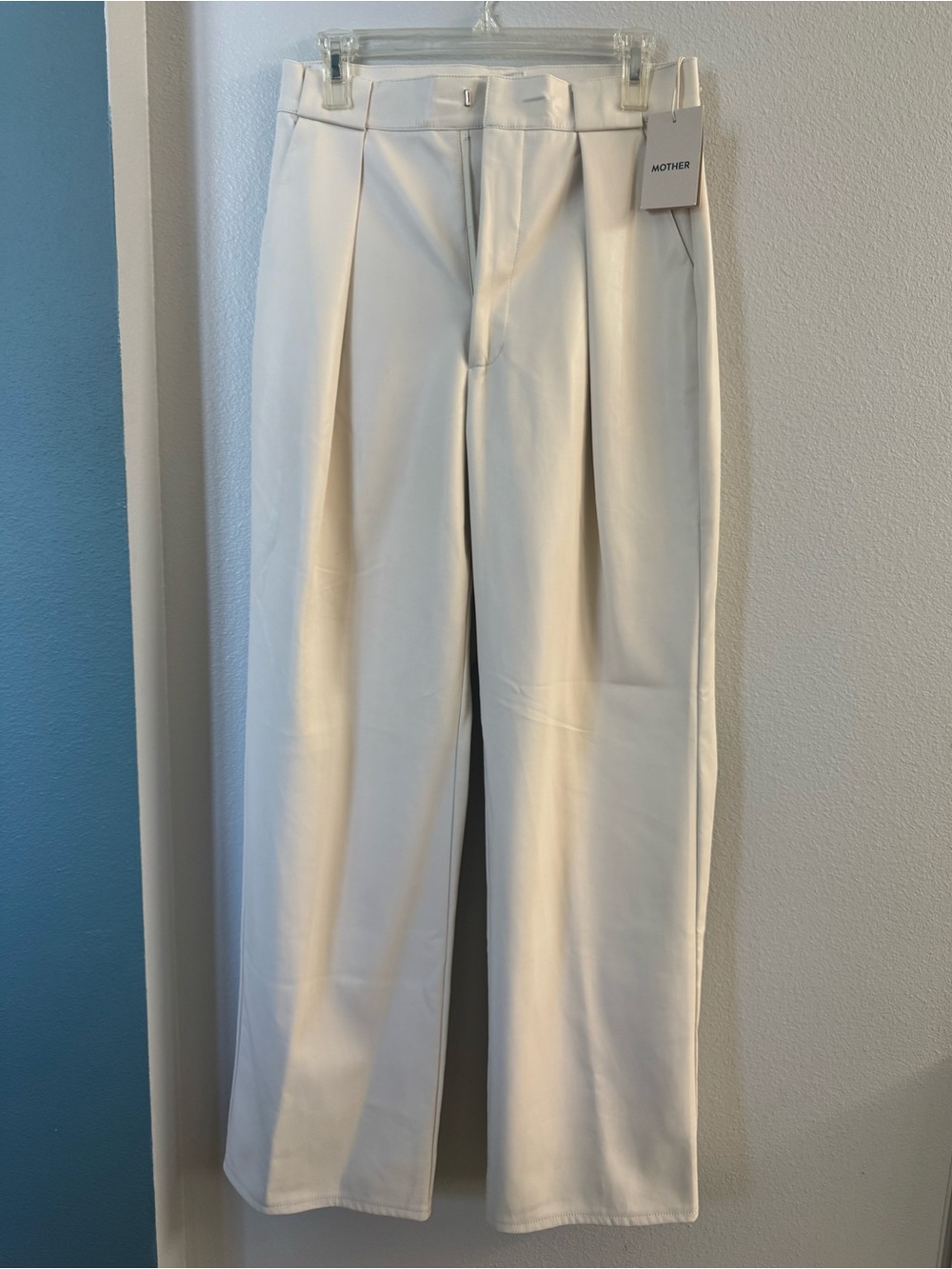 MOTHER
High Waisted Tunnel Vision Pleated Prep Egret Pants